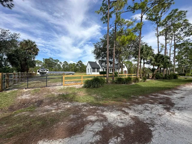  Residence photo 33