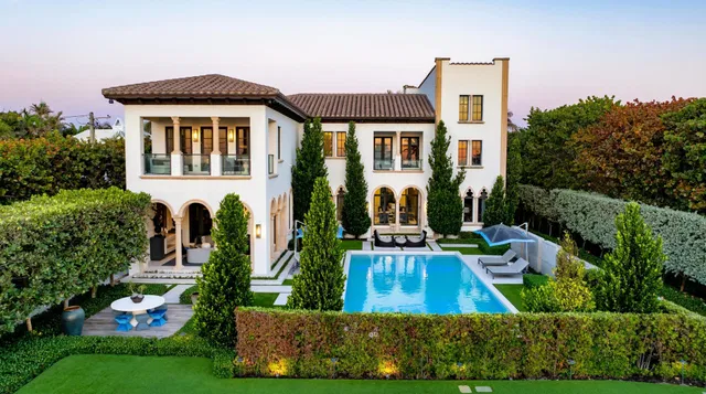 Residence photo 2
