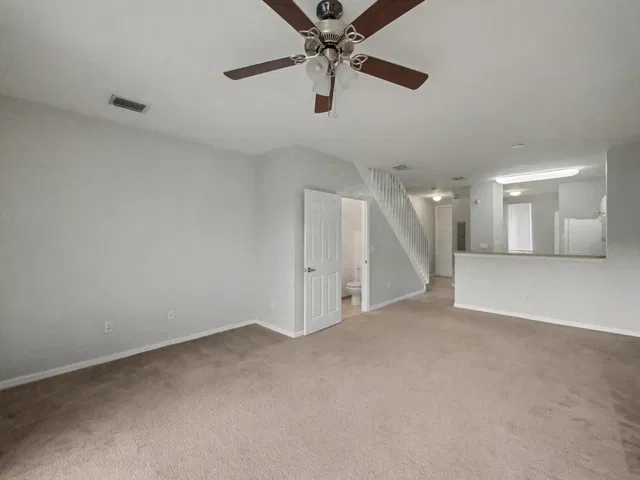  Residence photo 8