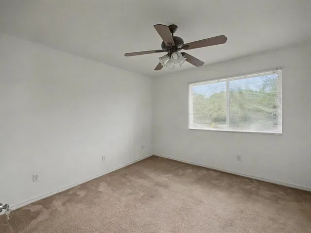  Residence photo 10