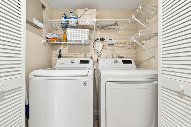  Residence photo 16