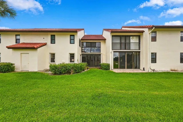  Residence photo 18