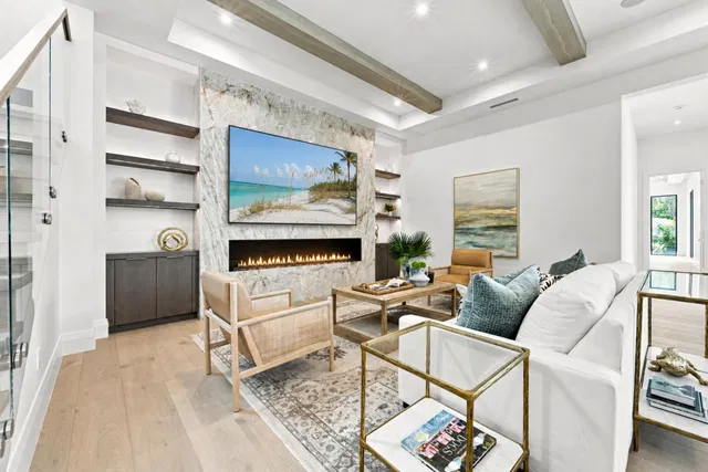  Residence photo 6
