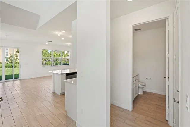  Residence photo 5