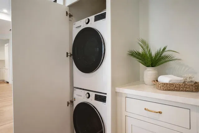 In-Town Palm Beach Unit 102 photo 6