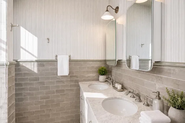 In-Town Palm Beach Unit 102 photo 9