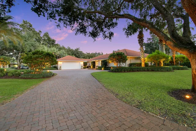 Heritage Oaks Residence photo 5