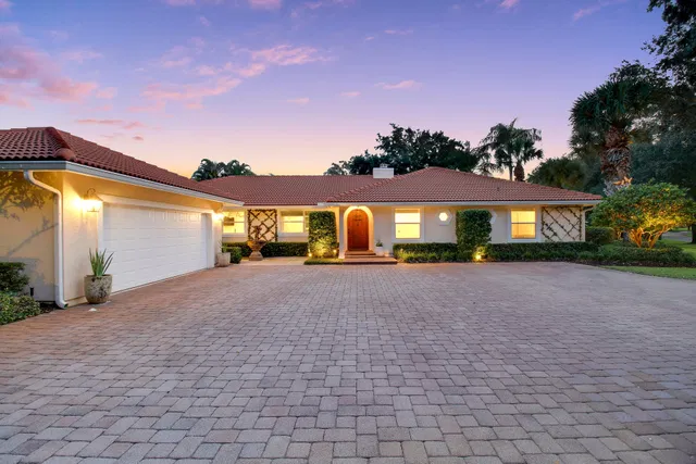 Heritage Oaks Residence photo 8
