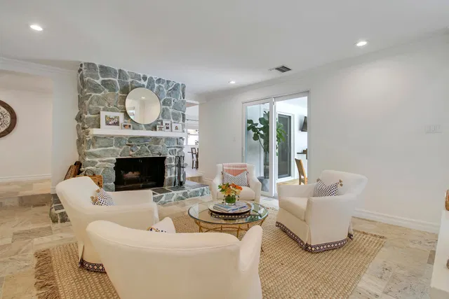 Heritage Oaks Residence photo 21