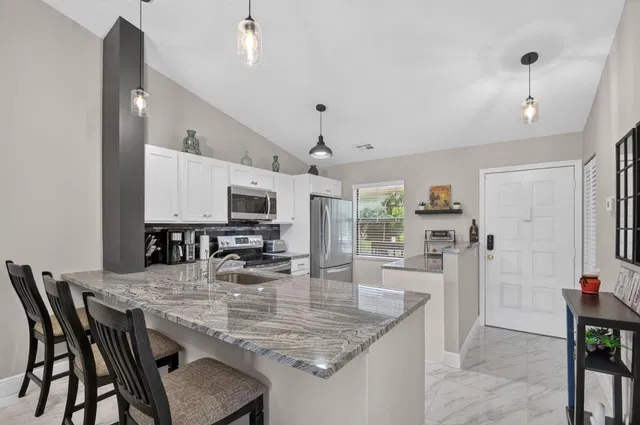  Unit 203 photo 12