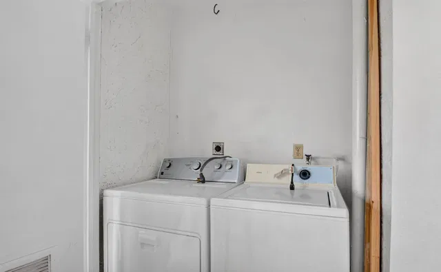  Unit 203 photo 31