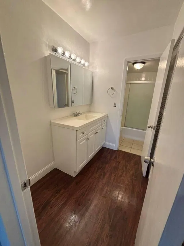 Unit 22 photo 6