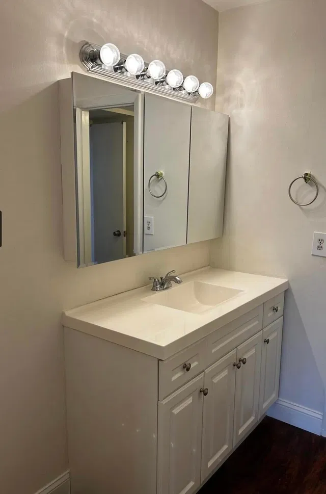 Unit 22 photo 7