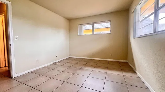 Unit Unit 206 photo 10