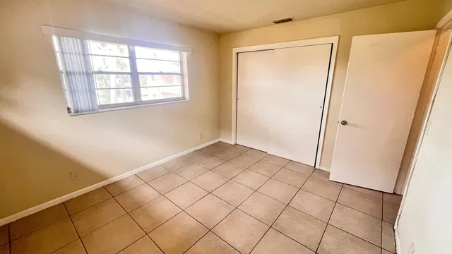  Unit Unit 206 photo 11