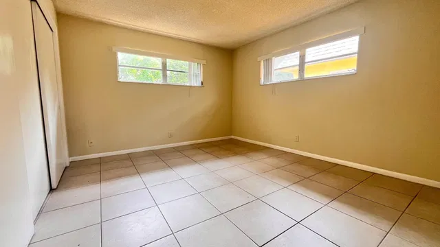  Unit Unit 206 photo 14