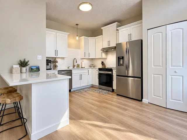 Residence photo 2