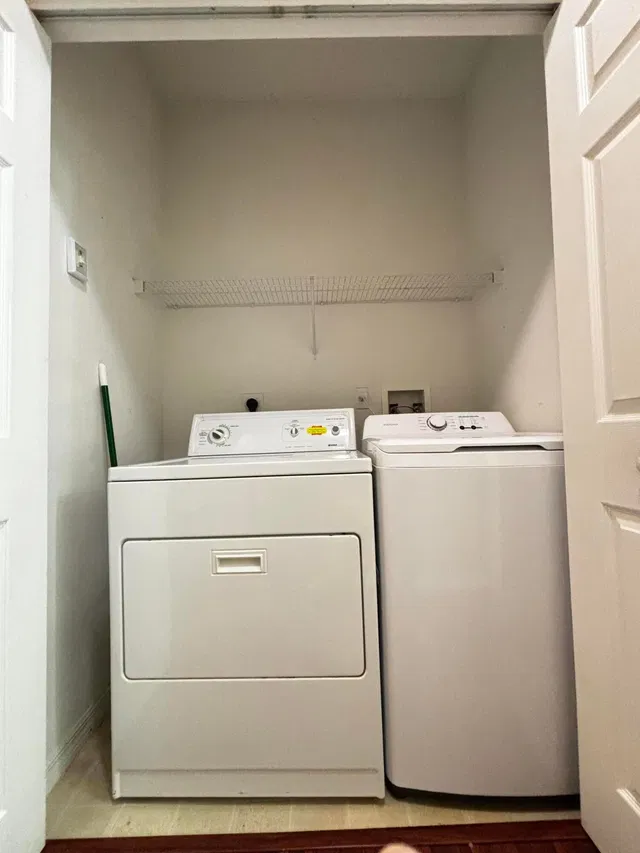 Unit H photo 27