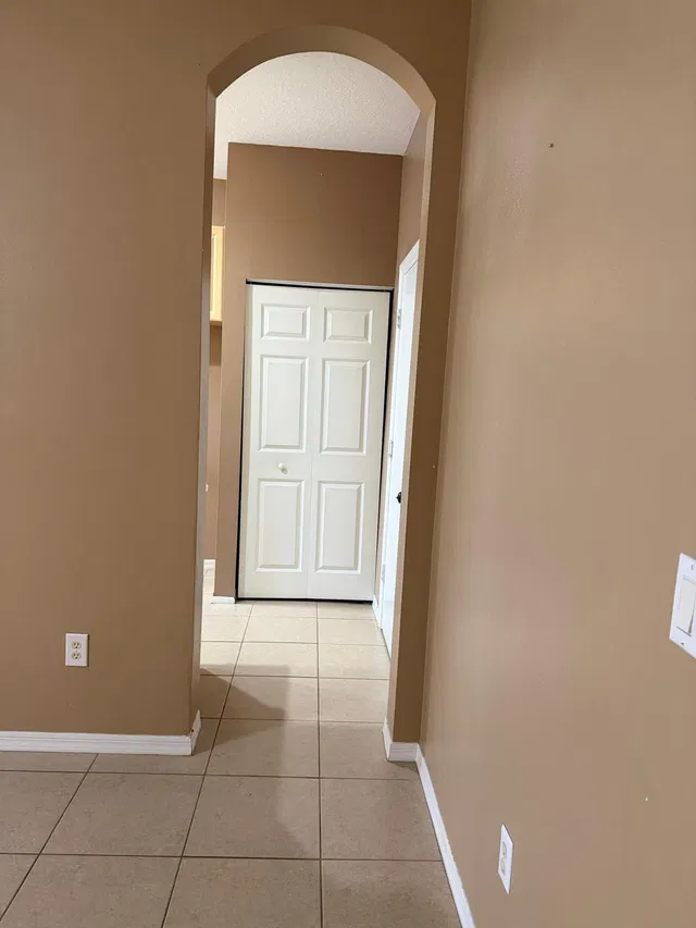 Residence photo 4