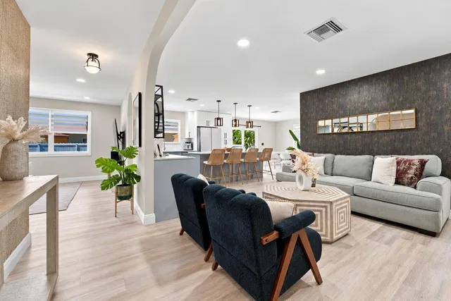  Residence photo 10