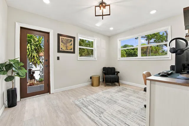  Residence photo 17