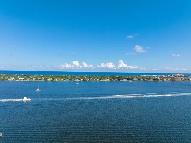 Shorecrest Unit 1703 photo 8