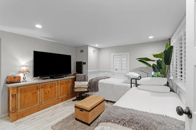  Residence photo 26