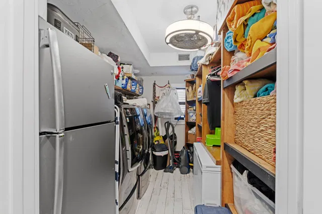  Residence photo 48