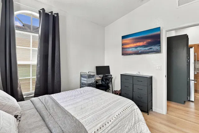 Residence photo 20