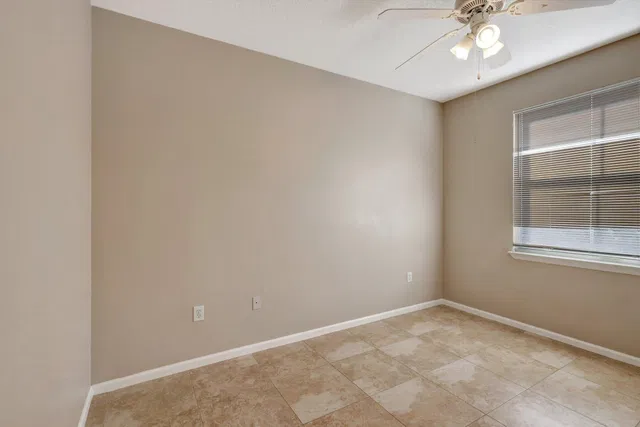 Unit 1508 photo 17