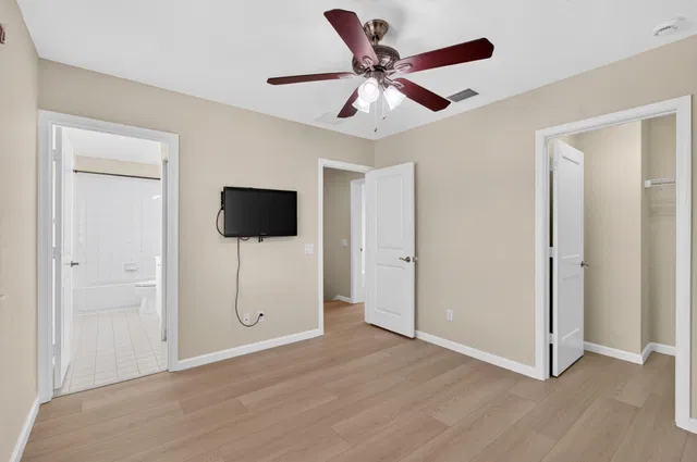 Residence photo 6