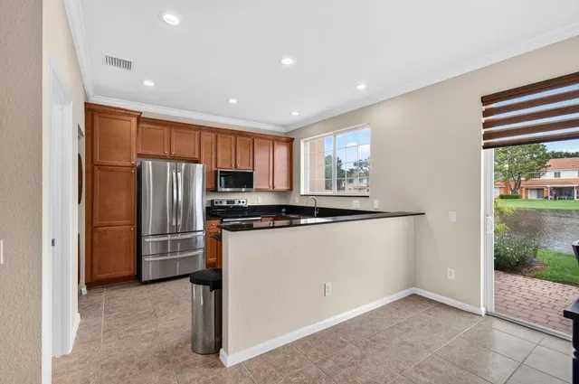 Residence photo 14