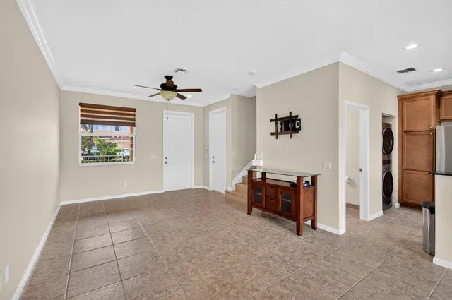 Residence photo 22