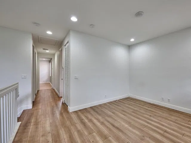 Residence photo 9