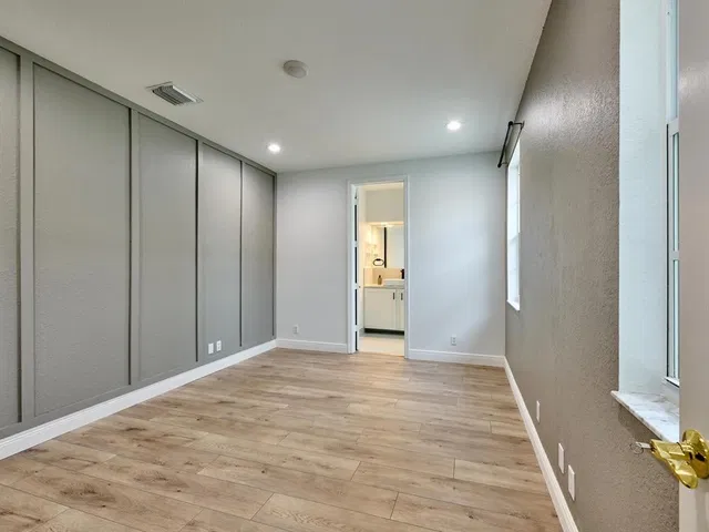 Residence photo 15