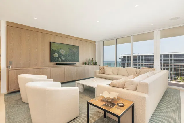 Sloan's Curve Palm Beach Unit 507s photo 6