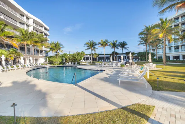 Sloan's Curve Palm Beach Unit 507s photo 42