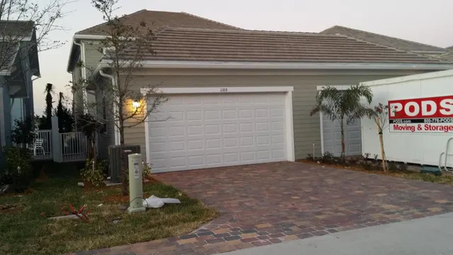 Residence photo 2