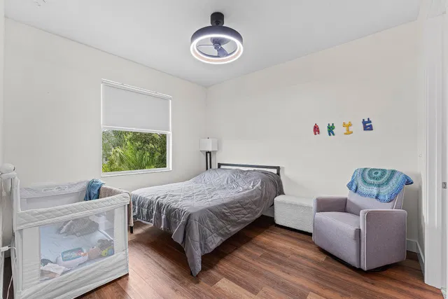 Residence photo 22