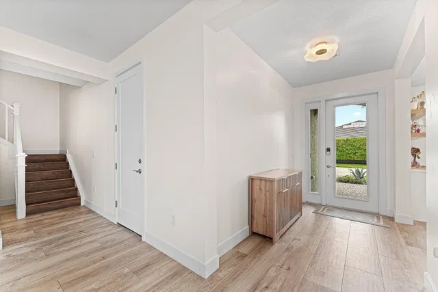  Residence photo 6