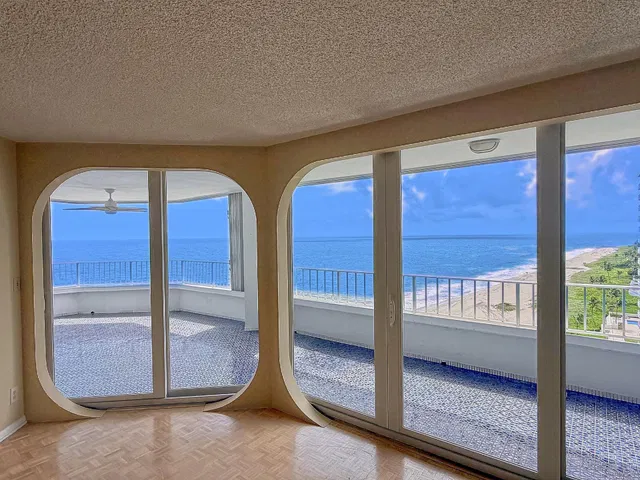 550 S Ocean Boca Unit 1202 photo 4