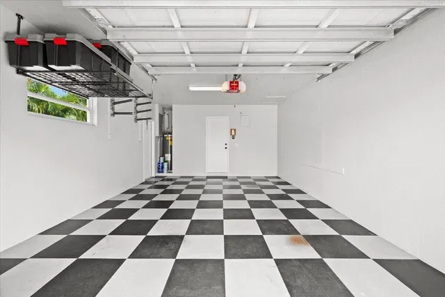 Residence photo 42