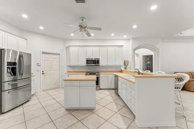 Rocky Point Residence photo 6