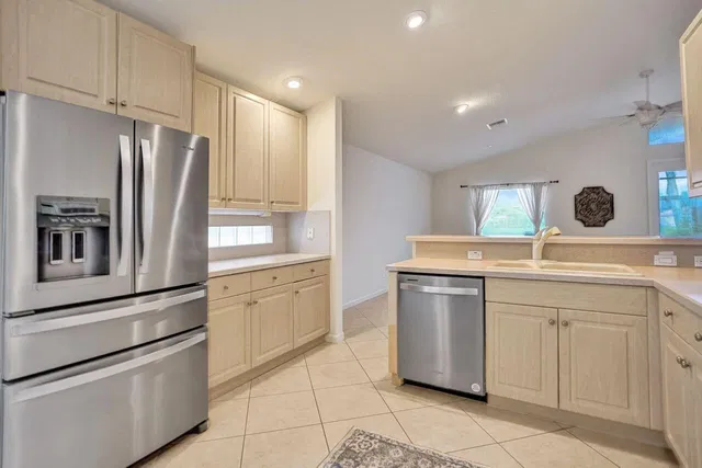  Residence photo 18
