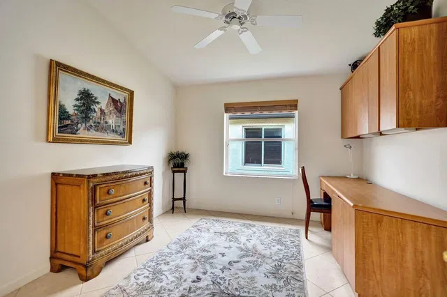 Residence photo 36