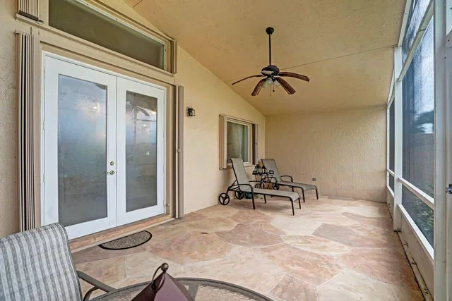  Residence photo 45