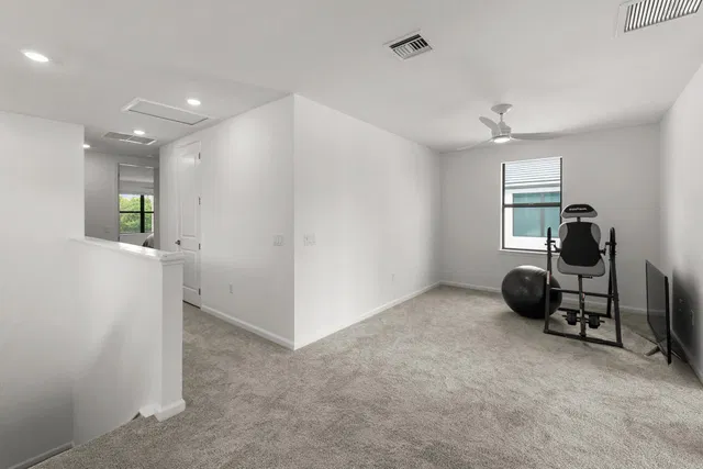  Residence photo 17