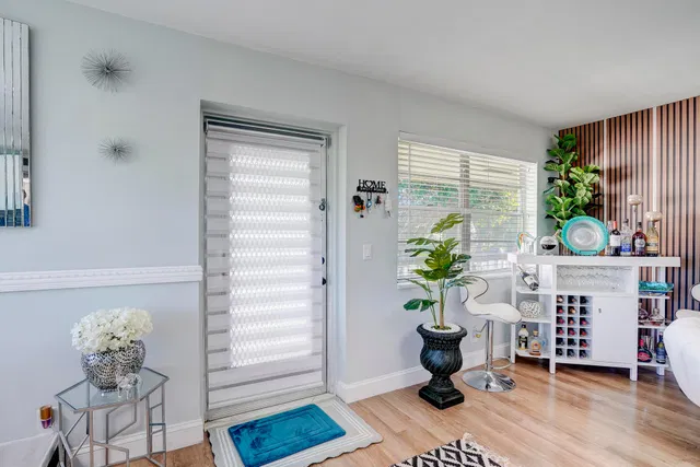 Unit 203 photo 15