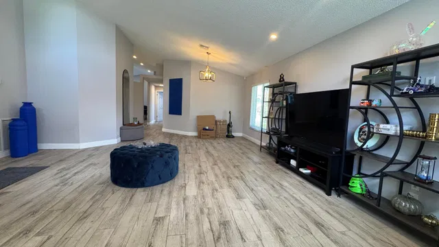Residence photo 6