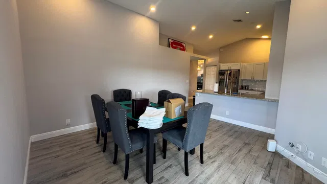 Residence photo 12